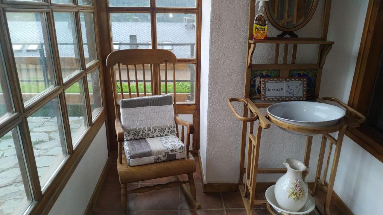 Cal Masuret Vila Planoles Exterior foto