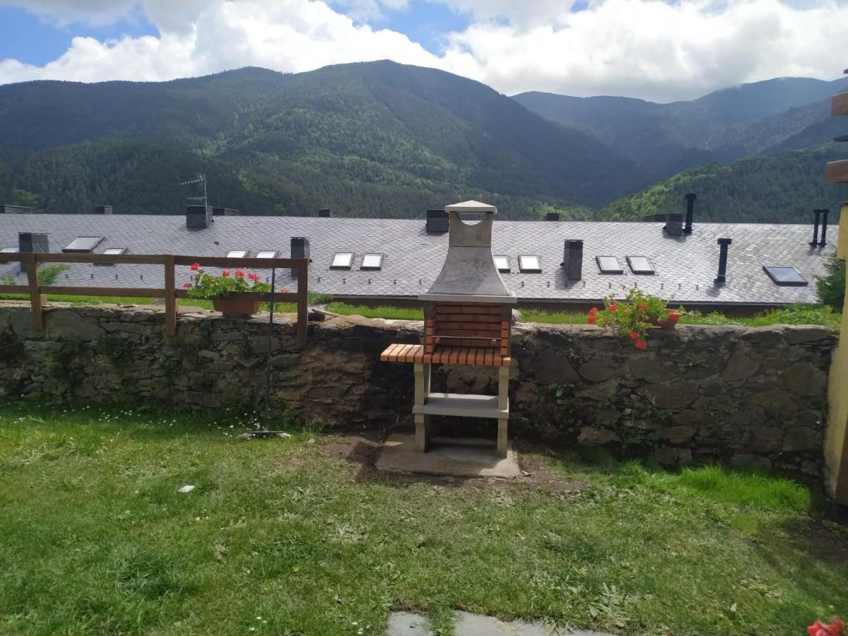 Cal Masuret Vila Planoles Exterior foto